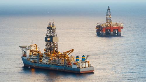 Offshore oil rig and gas drilling vessel